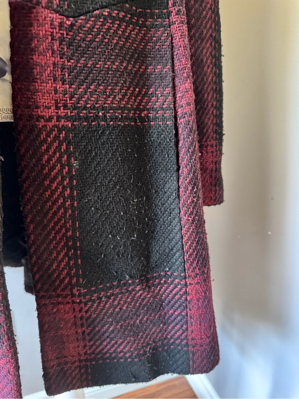 Y2K Suzy Shier Black and Burgundy Plaid Double-Breasted Pea Coat - Picture 5 of 9
